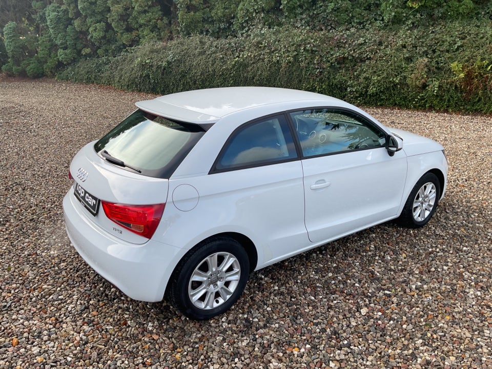 Audi A1 1,4 TFSi 122 Attraction 3d