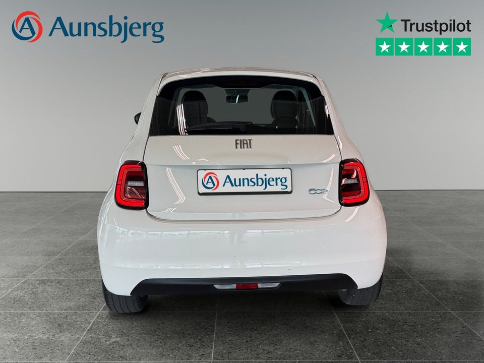 Fiat 500e 42 Icon 3d