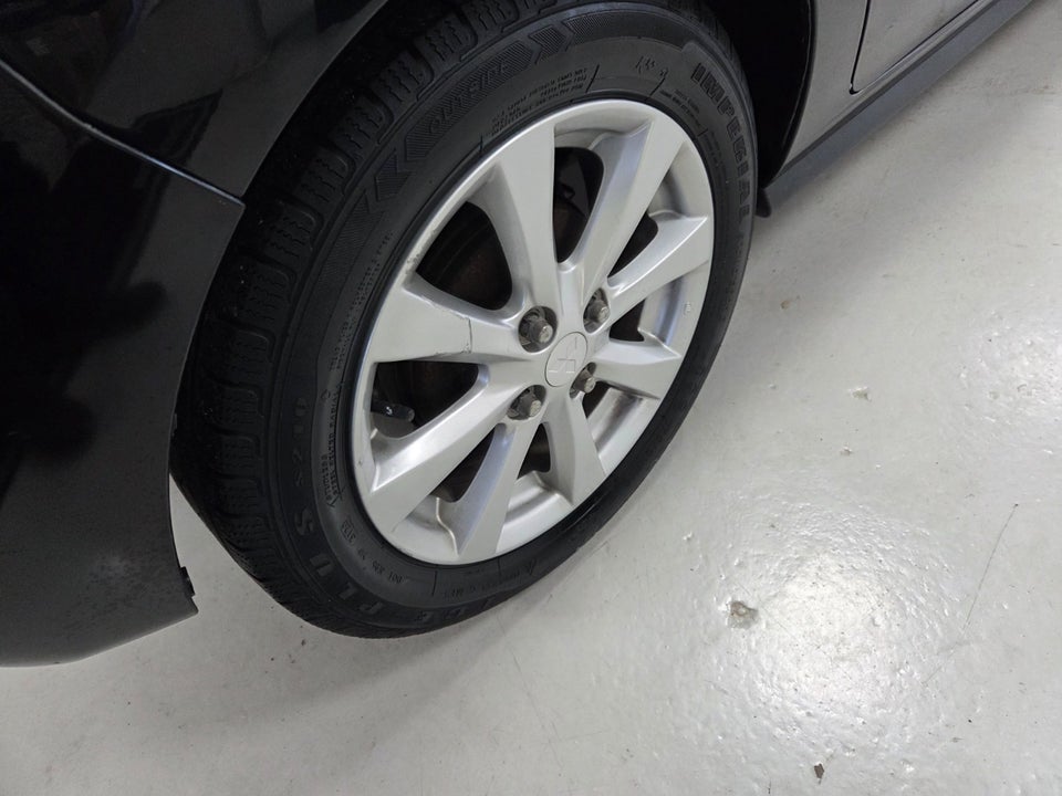 Mitsubishi Space Star 1,2 Intense 5d