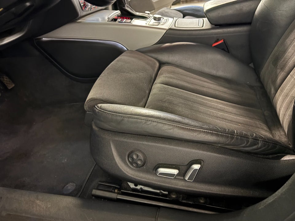 Audi A6 3,0 TDi 218 Avant S-tr. 5d