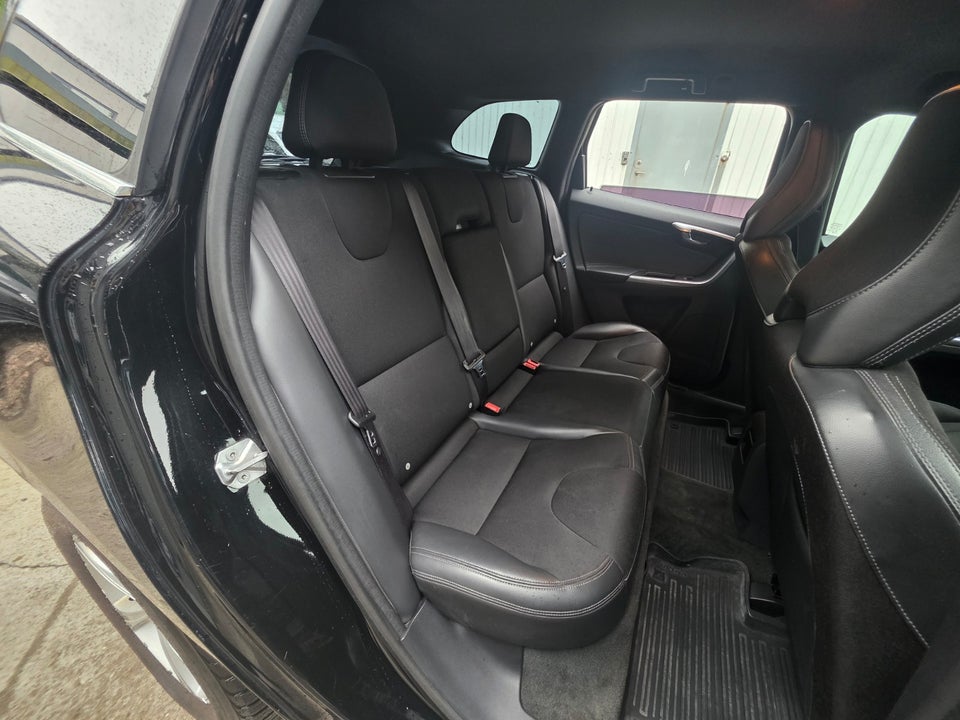 Volvo XC60 2,0 D3 150 Momentum aut. 5d