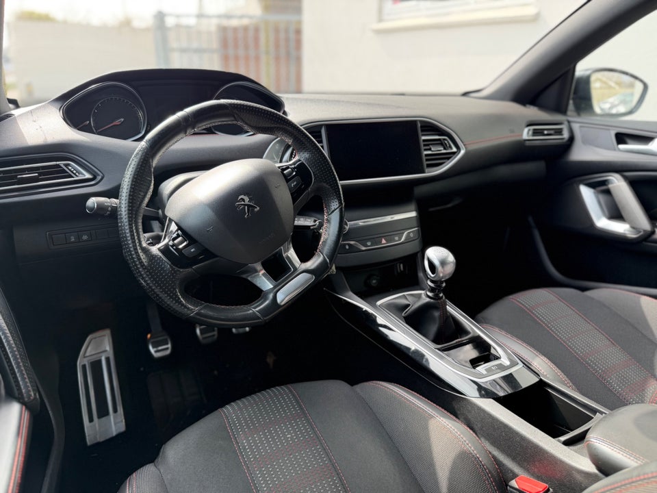 Peugeot 308 1,5 BlueHDi 130 GT Line SW 5d