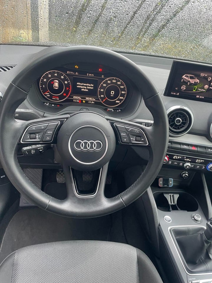 Audi Q2 30 TFSi S-line 5d