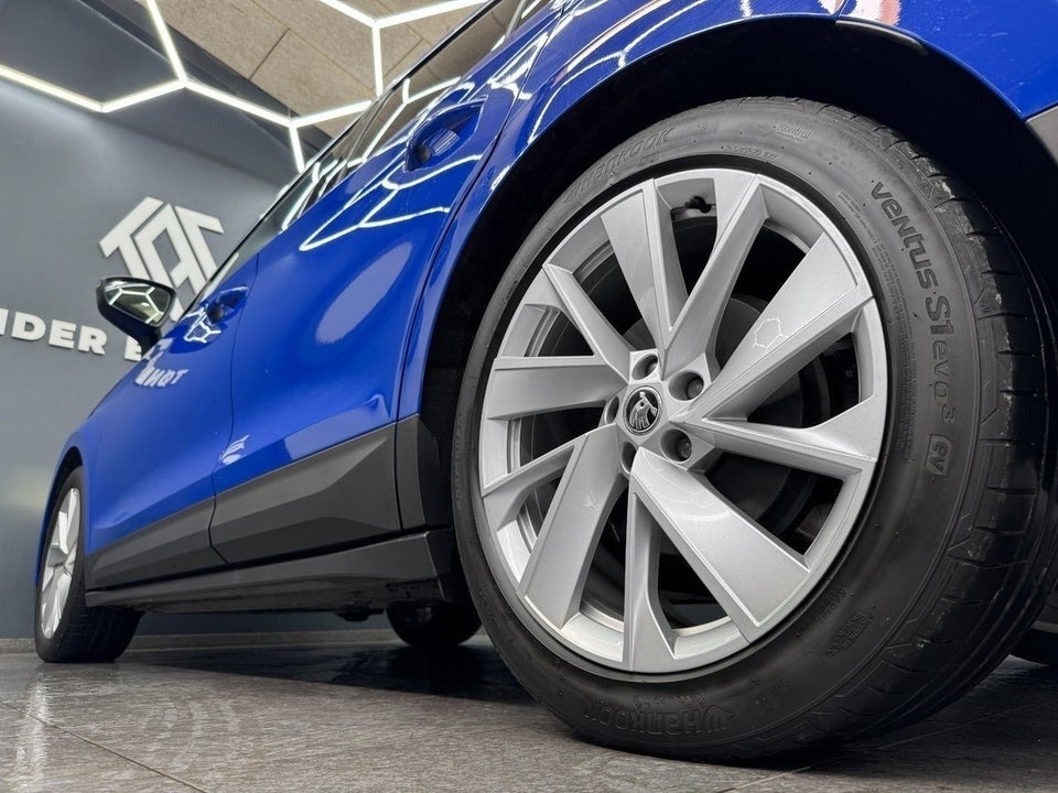 Skoda Enyaq 80 iV Loft 5d