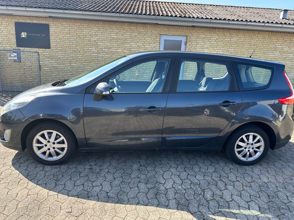 Renault Grand Scenic III 1,6 16V Authentique+ 7prs 5d