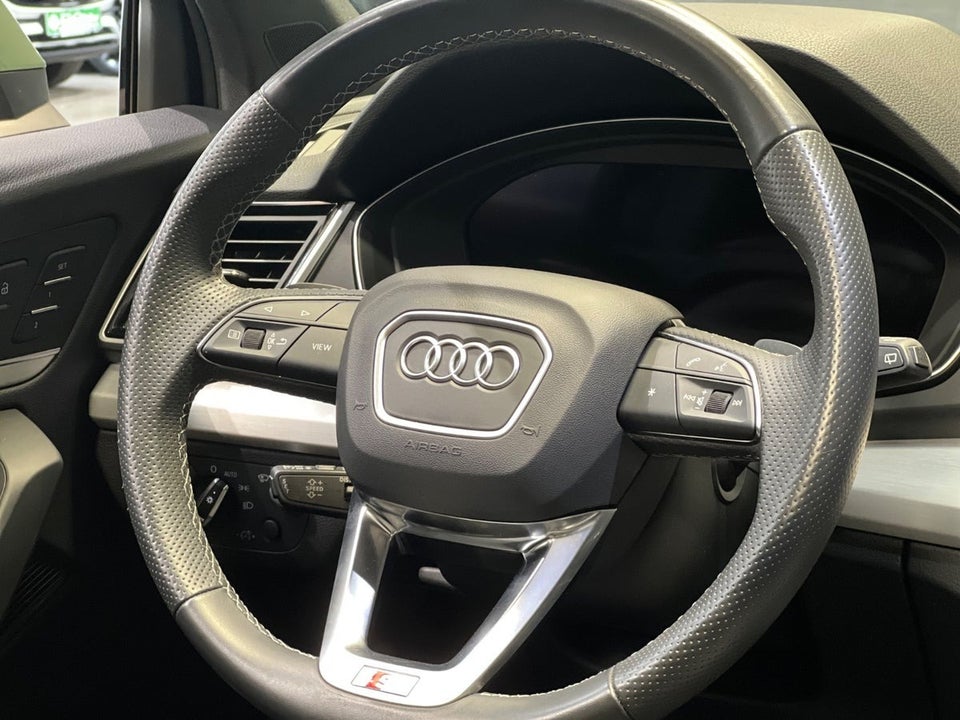 Audi Q5 50 TFSi e S-line quattro S-tr. 5d