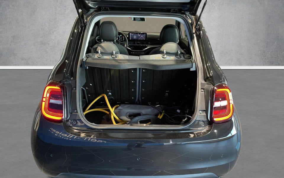 Fiat 500e 42 Icon 3d