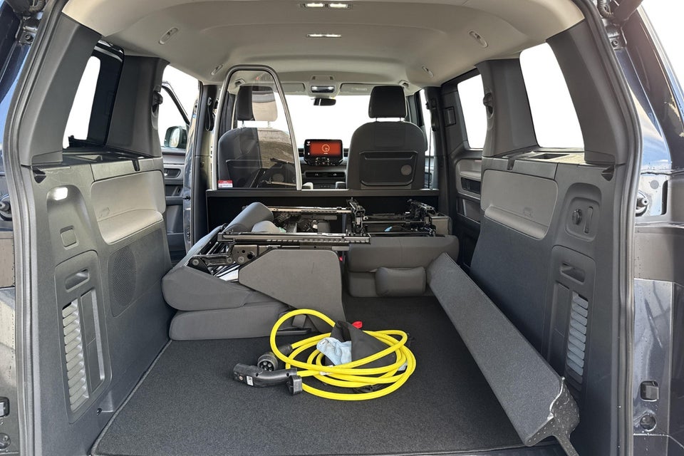 VW ID.Buzz 77 Pro Van 5d