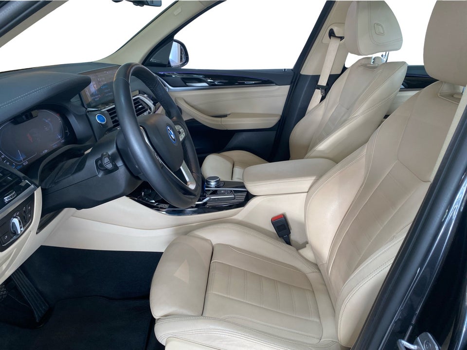 BMW iX3 Charged Plus 5d