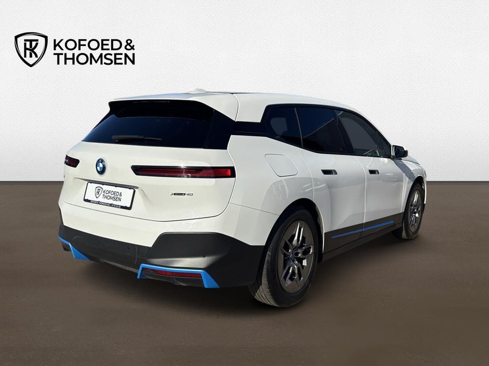 BMW iX xDrive40 5d
