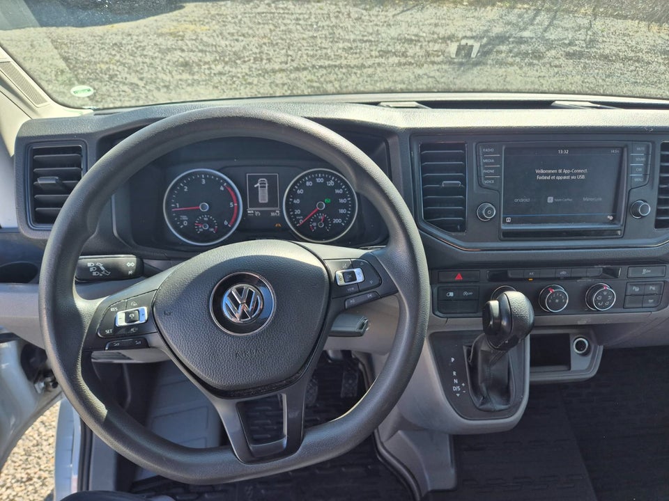 VW Crafter 35 2,0 TDi 140 Kassevogn L4H3 aut.