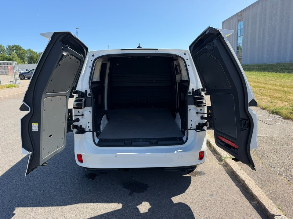 VW ID. Buzz 79 Cargo Pro 4Motion