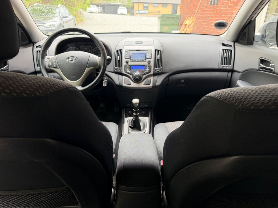 Hyundai i30 1,4 CVVT 109 Comfort 5d