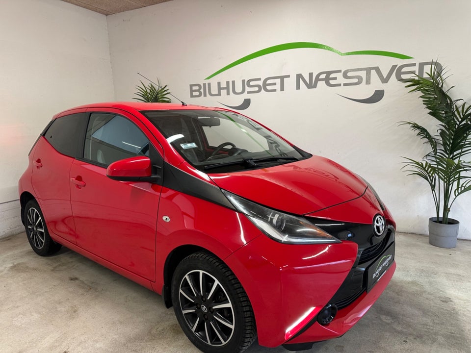 Toyota Aygo 1,0 VVT-i x-press 5d