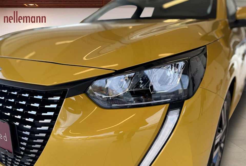 Peugeot 208 1,2 PureTech 100 Allure Sky 5d