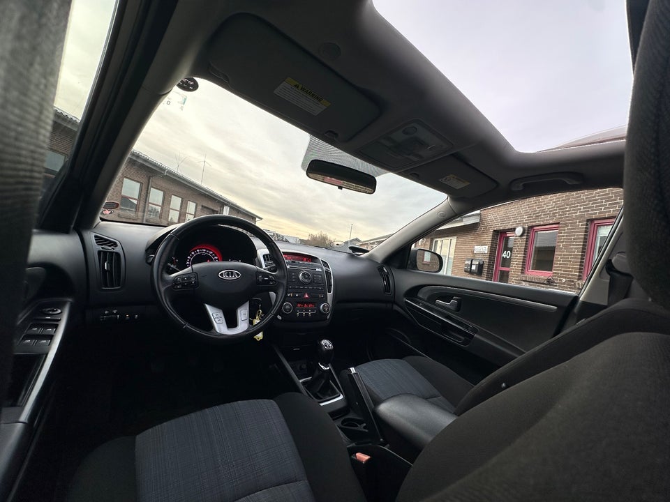 Kia Ceed 1,6 CRDi 115 Sport SW 5d