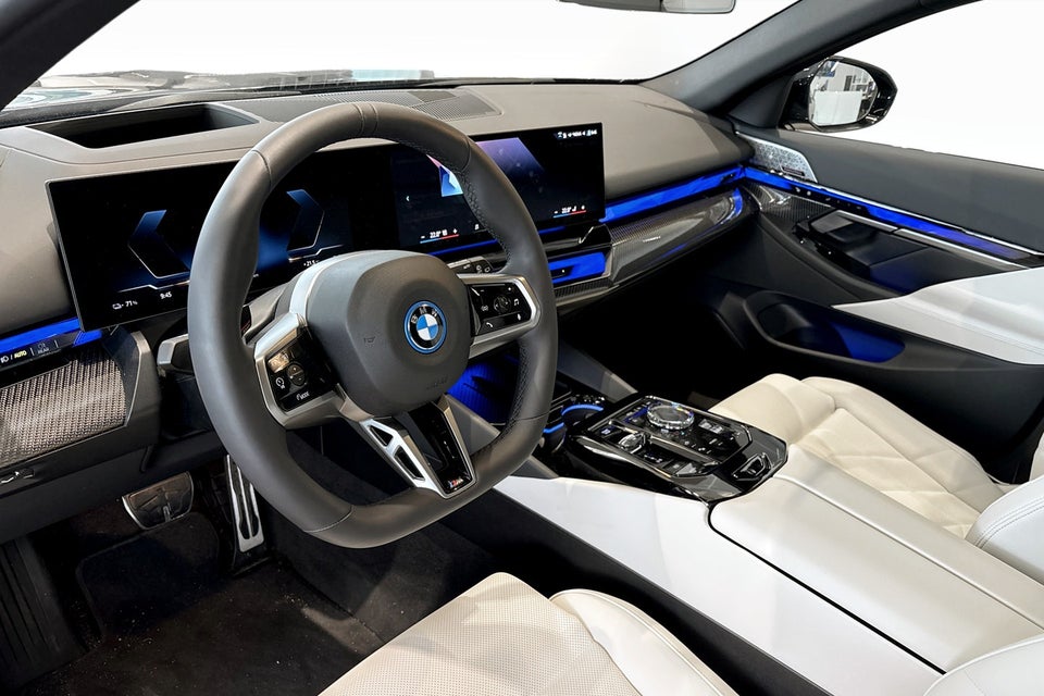 BMW i5 eDrive40 Touring Supercharged 5d