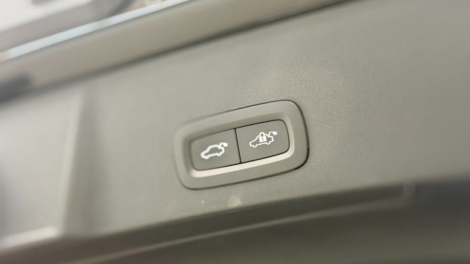 Volvo XC40 P6 ReCharge Ultimate 5d