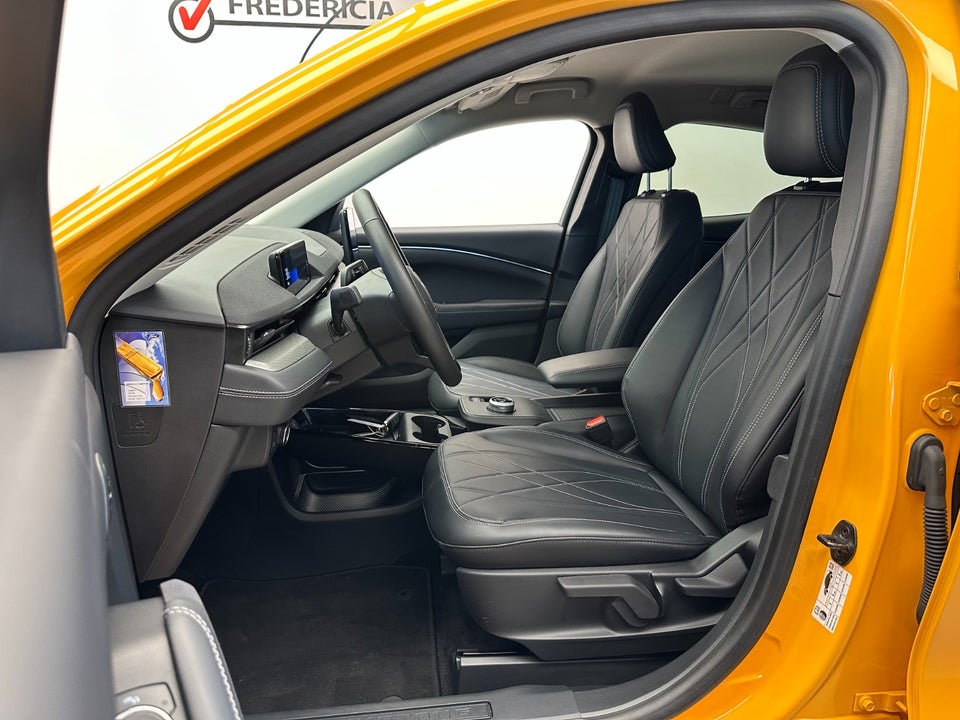 Ford Mustang Mach-E 98 Extended Range 5d