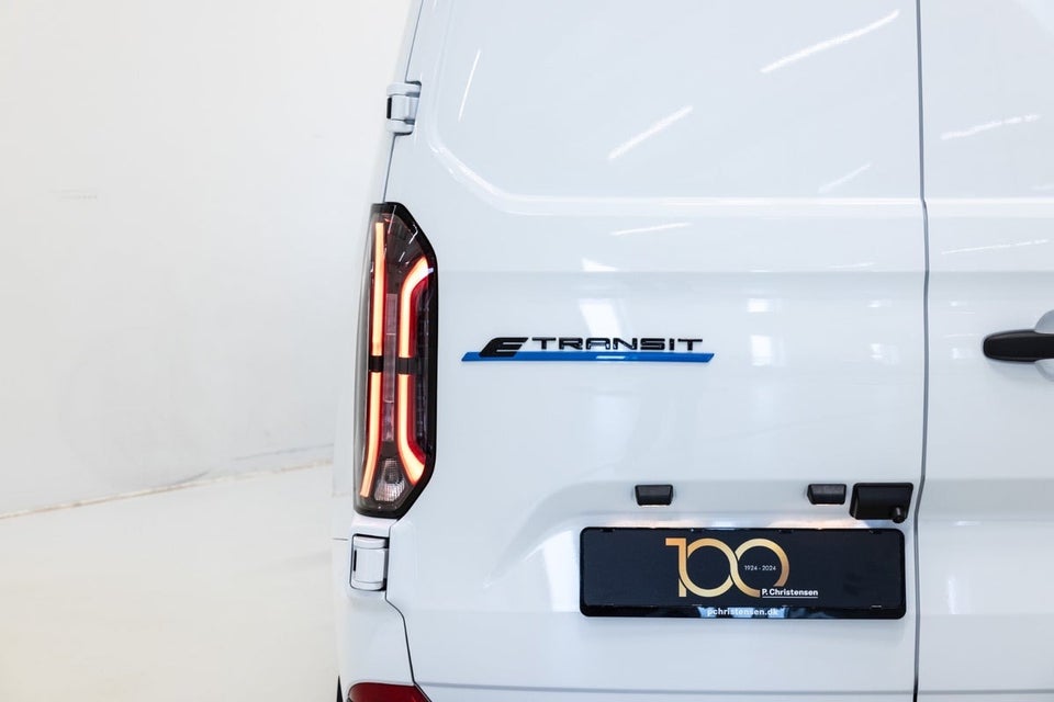 Ford E-Transit Custom 320S 64 Trend