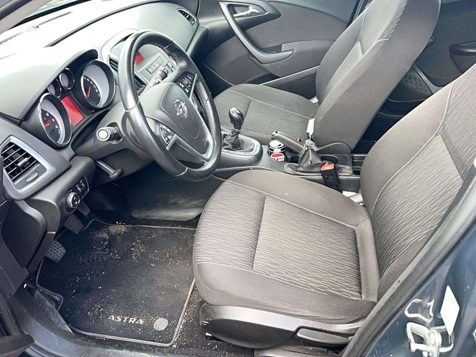 Opel Astra 1,4 T 140 Enjoy Sports Tourer 5d