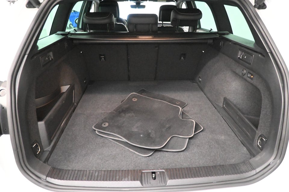 VW Passat 1,4 GTE High Variant DSG 5d