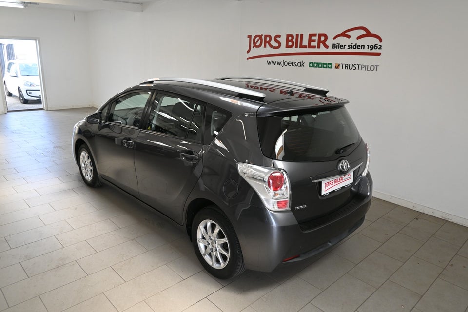 Toyota Verso 1,8 VVT-i T2 Vision 7prs 5d