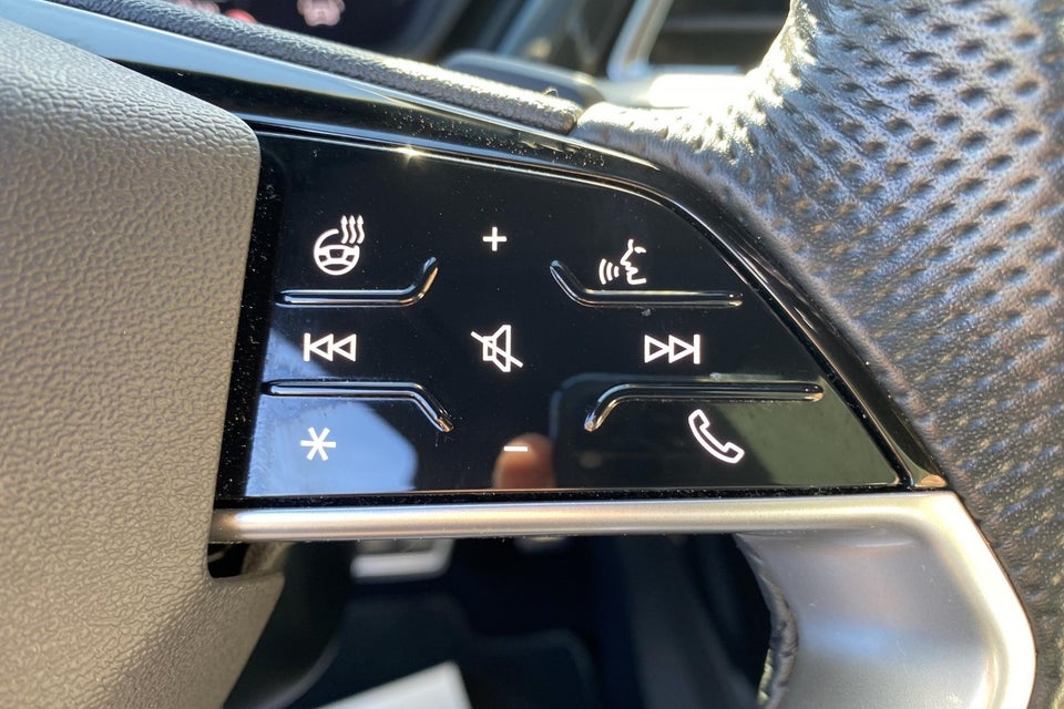 Audi Q4 e-tron 35 S-line 5d