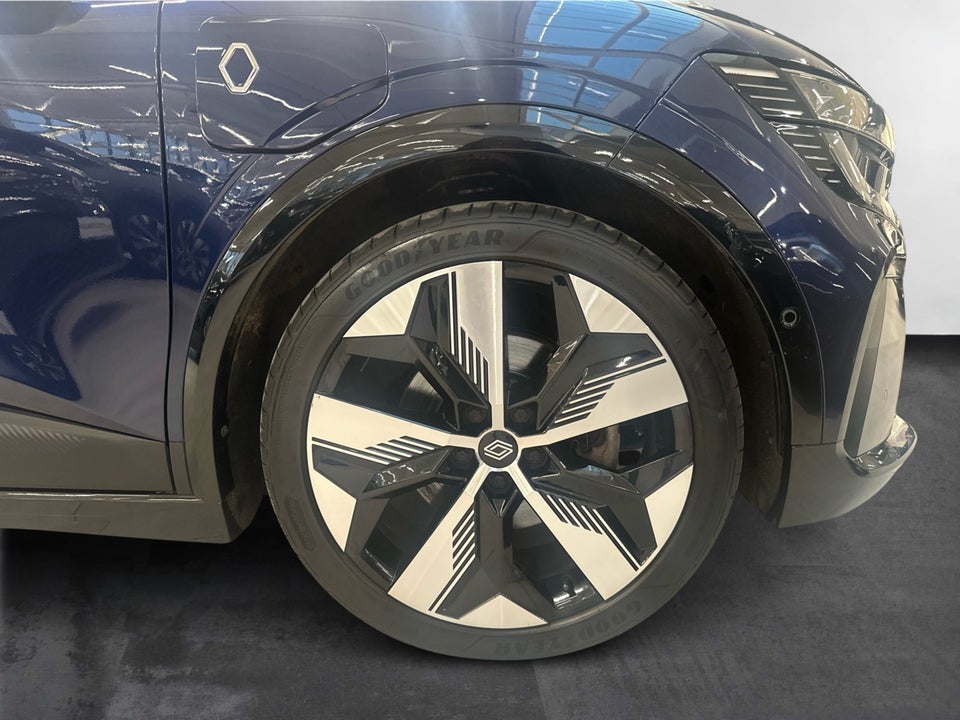 Renault Megane E-Tech 60 Techno 5d