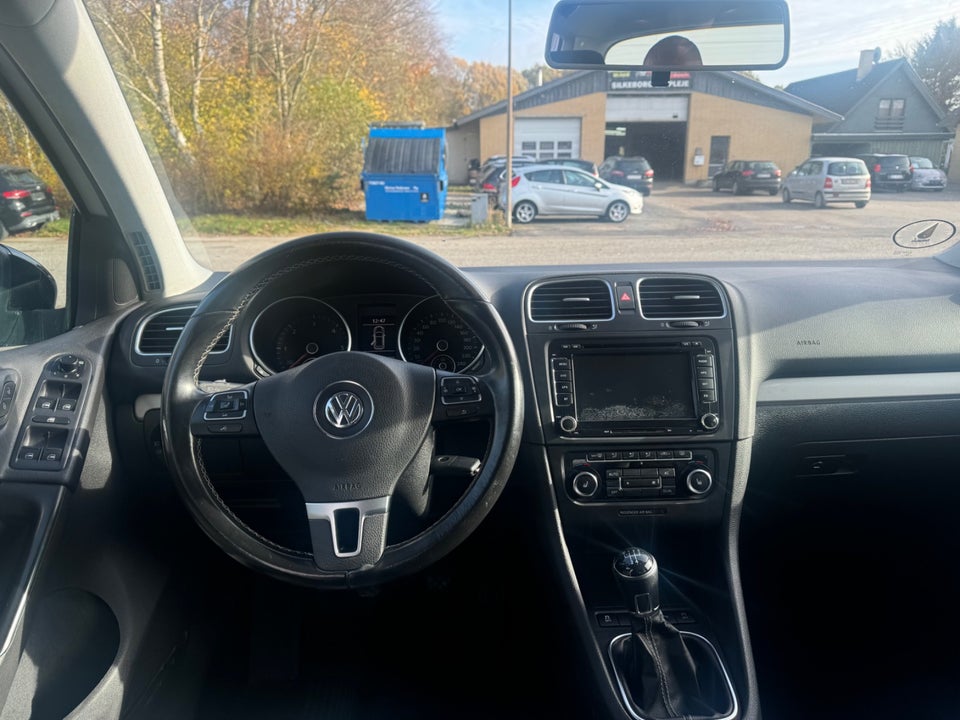 VW Golf VI 1,6 TDi 105 Match BMT 5d