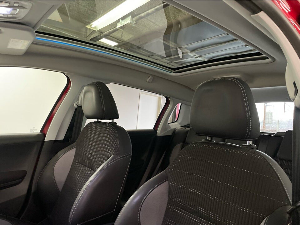 Peugeot 2008 1,5 BlueHDi 100 Prestige 5d