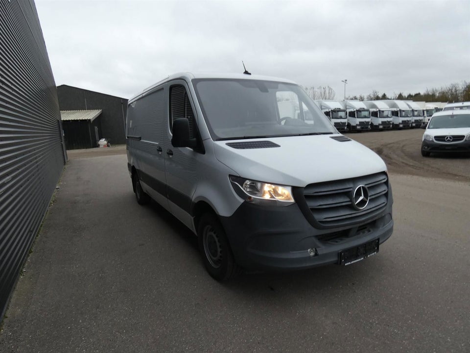 Mercedes Sprinter 316 2,2 CDi A2 Kassevogn RWD