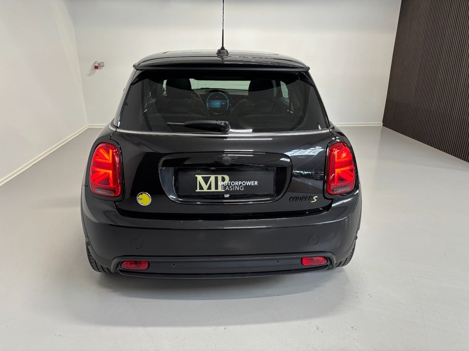 MINI Cooper SE Classic Trim 3d