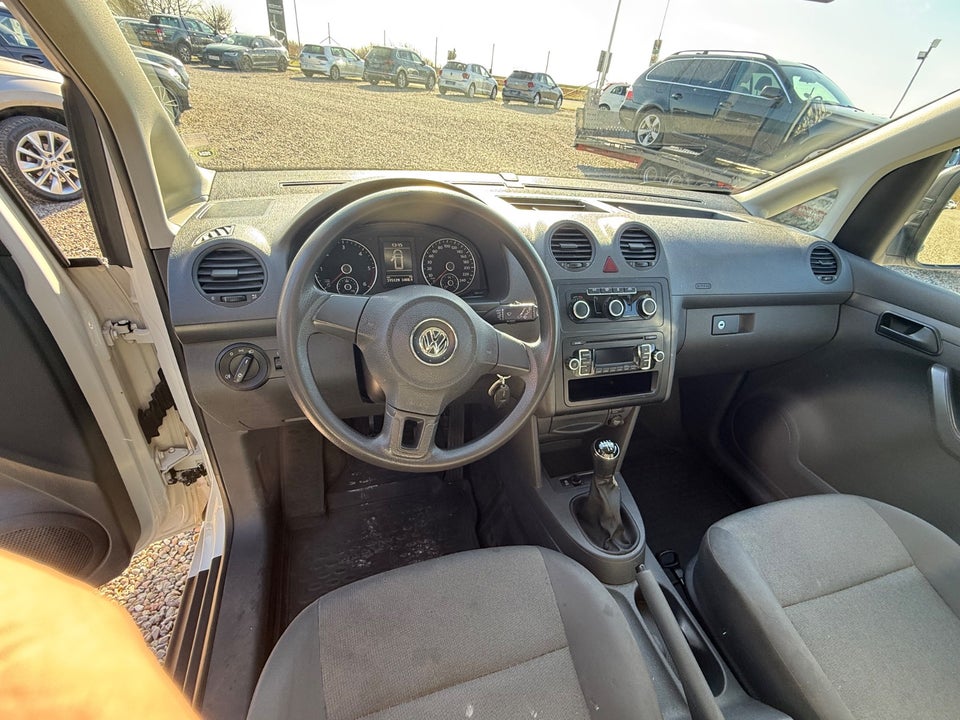 VW Caddy Maxi 1,6 TDi 102 BMT Van 4d