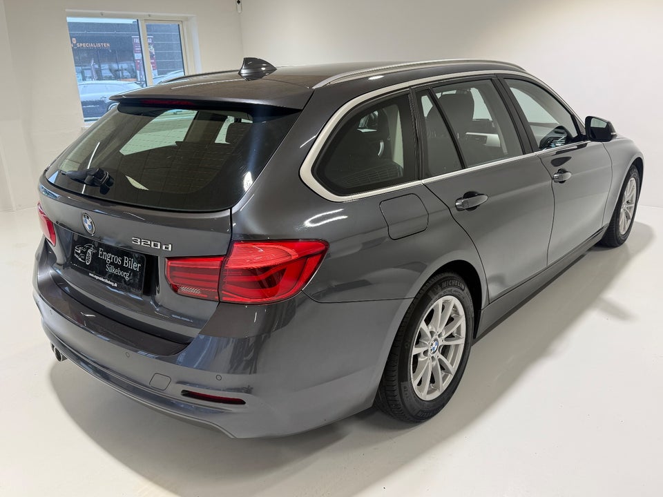 BMW 320d 2,0 Touring aut. 5d