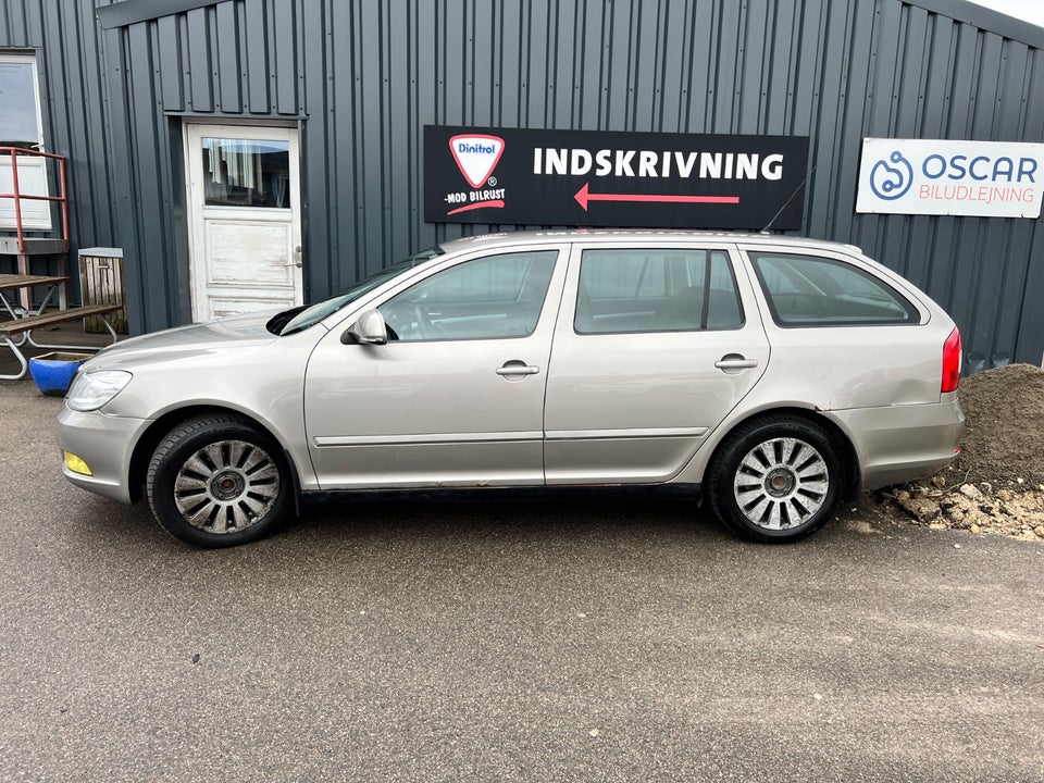 Skoda Octavia 1,4 TSi 122 Ambiente Combi 5d