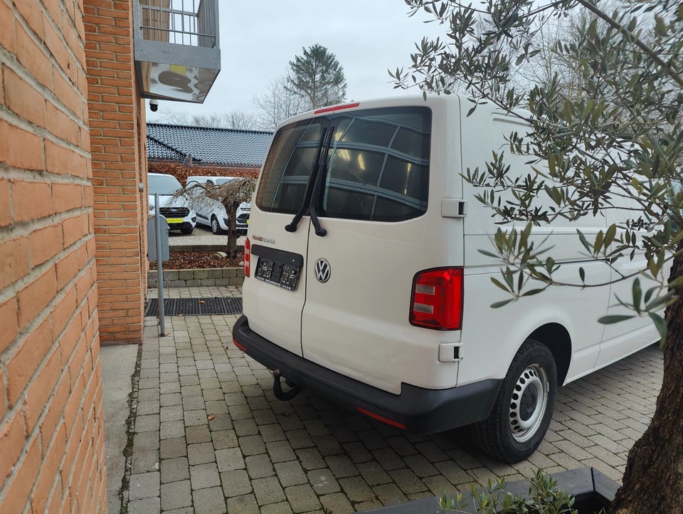 VW Transporter 2,0 TDi 150 Kassevogn DSG lang