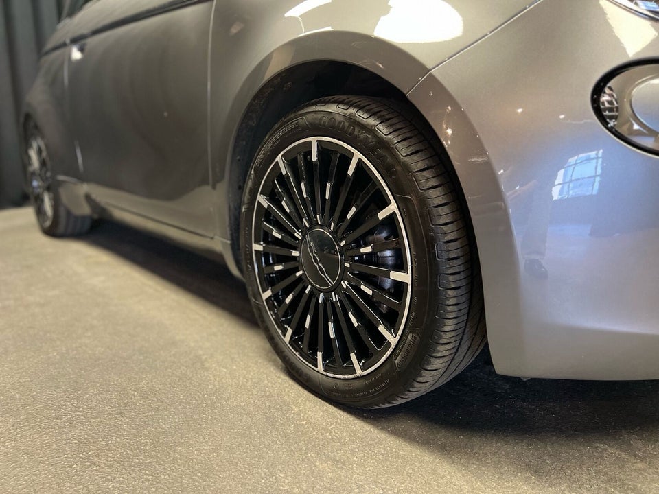 Fiat 500e 42 Icon Pack Cabrio 2d