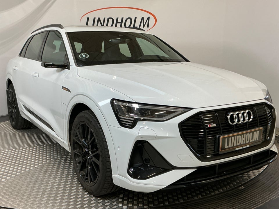 Audi e-tron 55 S-line quattro 5d