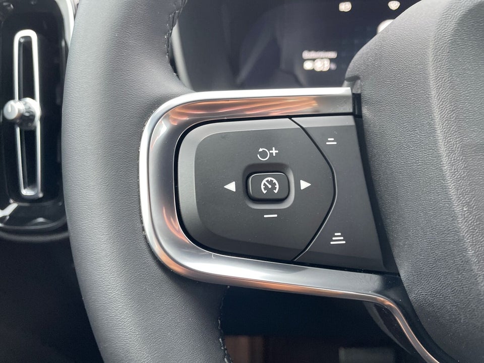 Volvo XC40 P6 ReCharge Plus 5d