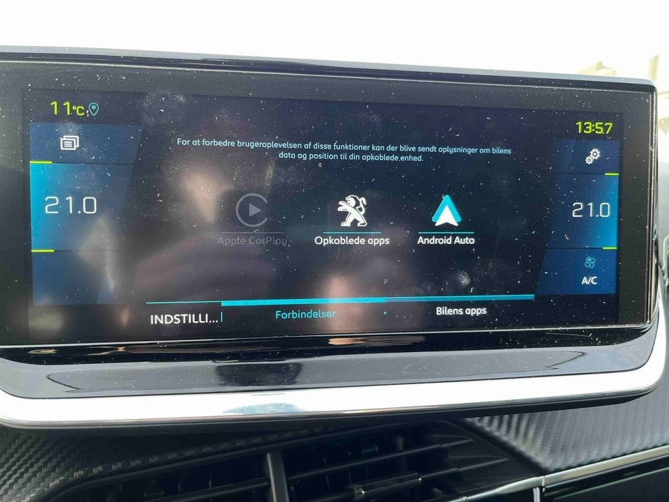 Peugeot e-208 50 GT Pack 5d