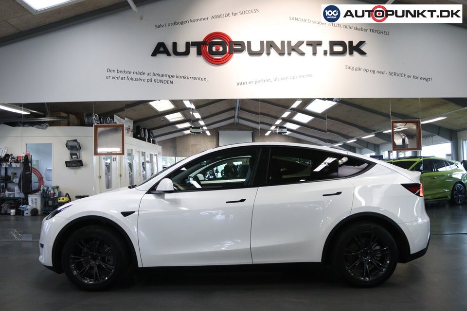 Tesla Model Y Long Range RWD 5d
