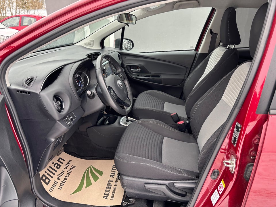 Toyota Yaris 1,5 Hybrid H1 e-CVT 5d