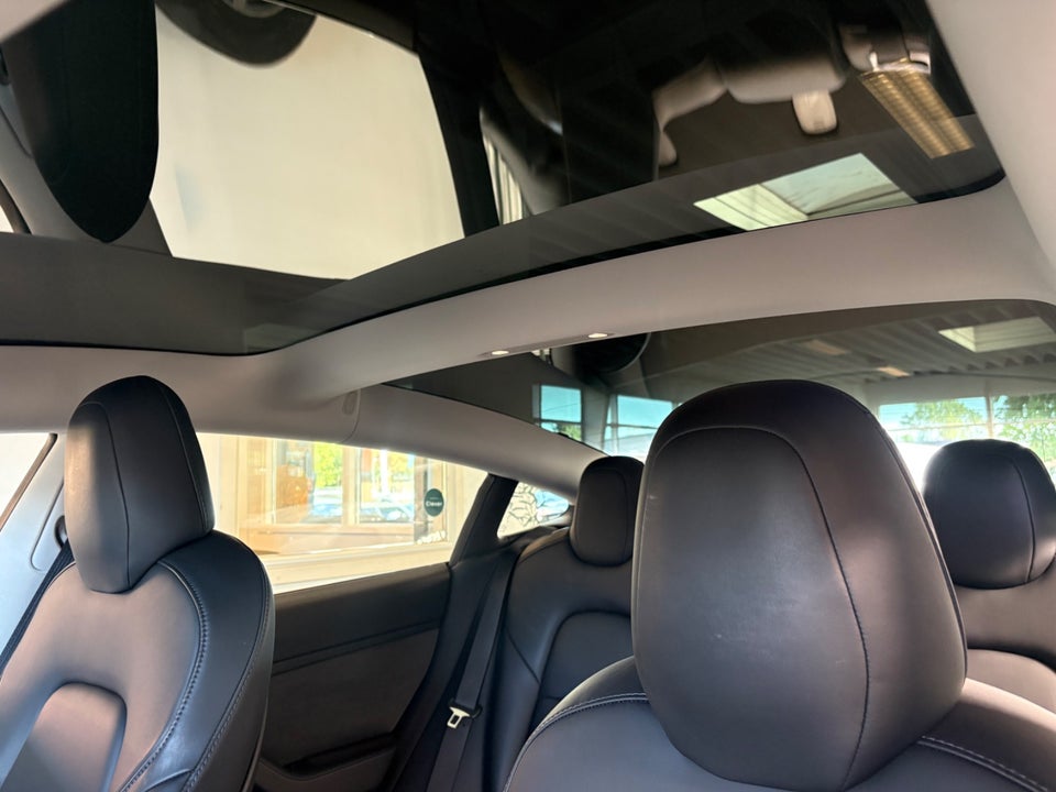 Tesla Model 3 Performance AWD 4d