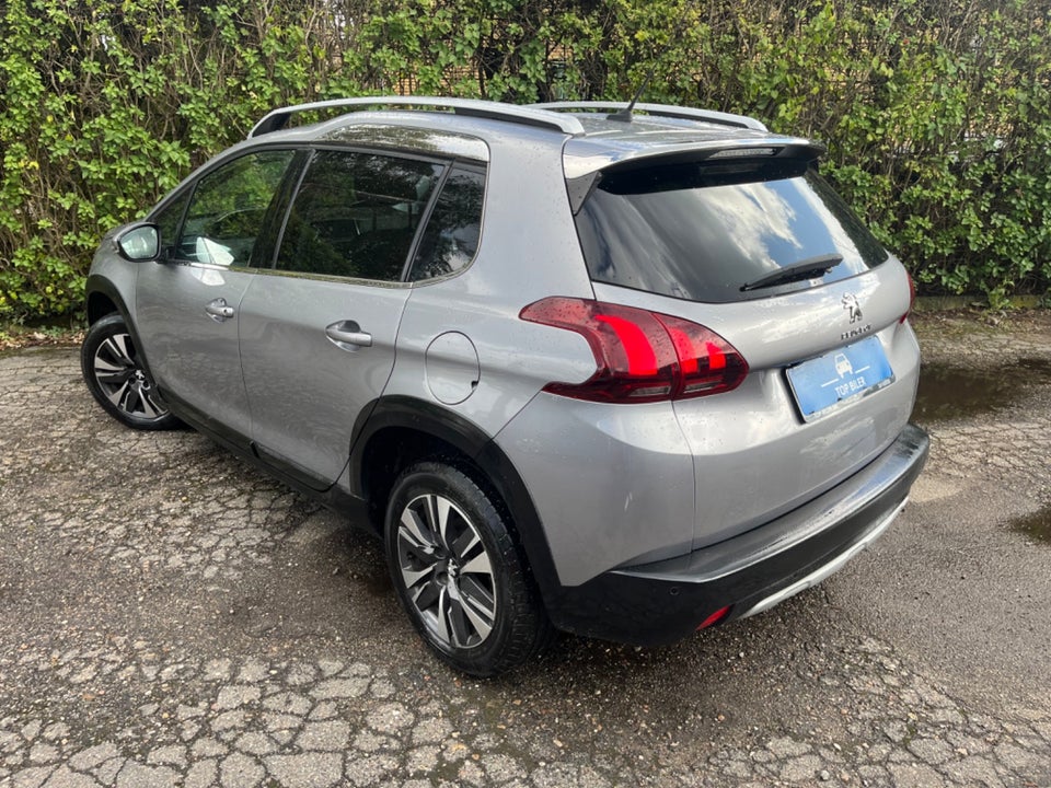 Peugeot 2008 1,2 e-THP 110 Desire Sky 5d