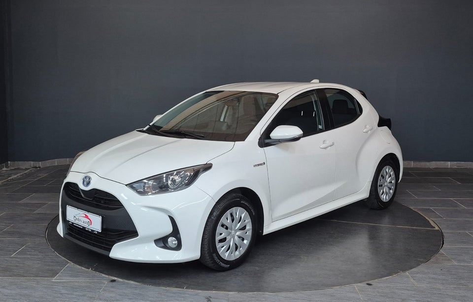 Toyota Yaris 1,5 Hybrid H3 e-CVT 5d