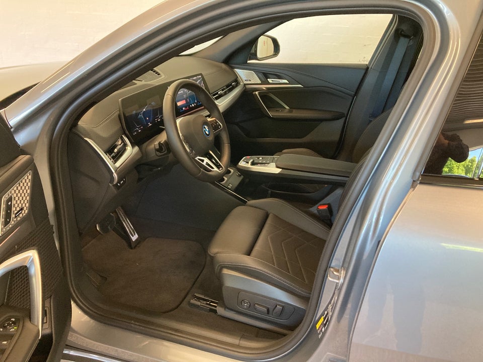 BMW iX2 xDrive30 M-Sport 5d