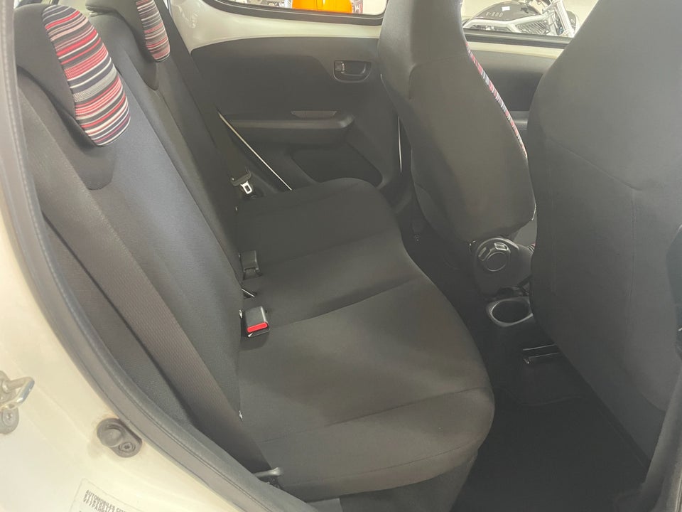 Citroën C1 1,2 PureTech Iconic 5d