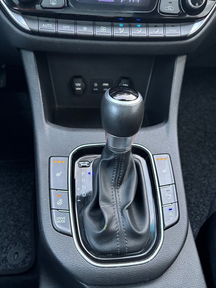 Hyundai i30 1,4 T-GDi Premium stc. DCT 5d