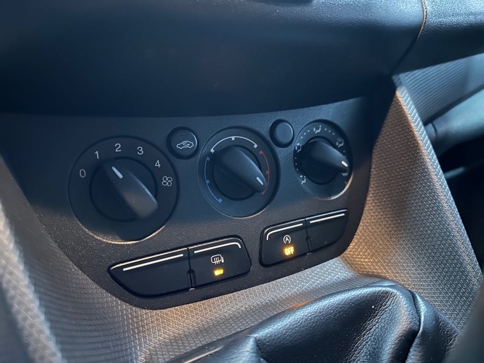 Ford Transit Connect 1,6 TDCi 75 Ambiente kort 5d